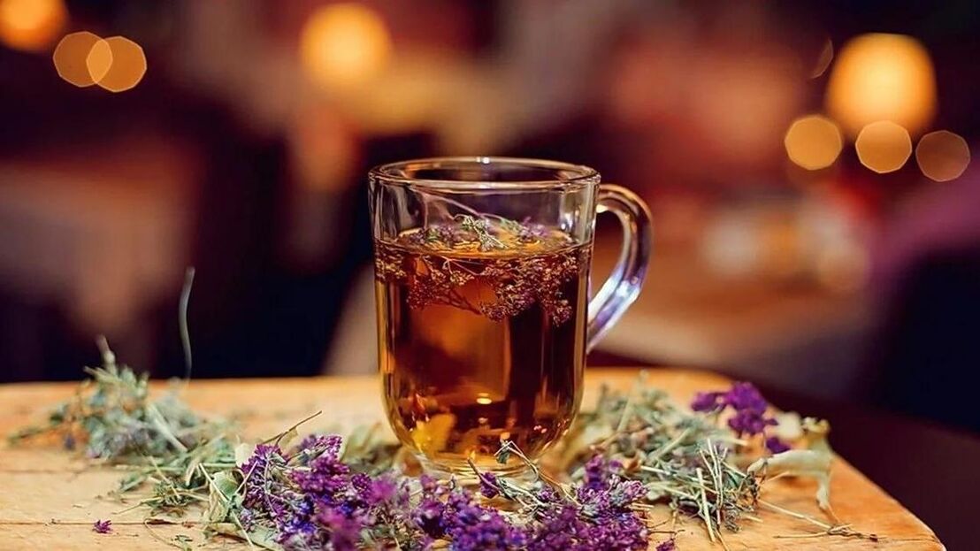 A decoction of healing tea from hearth will protect the man from inflammation