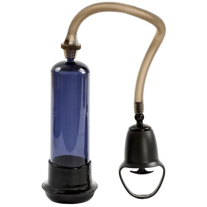 The vacuum pump rapidly increases the size of the phallus, filling the tissues with blood
